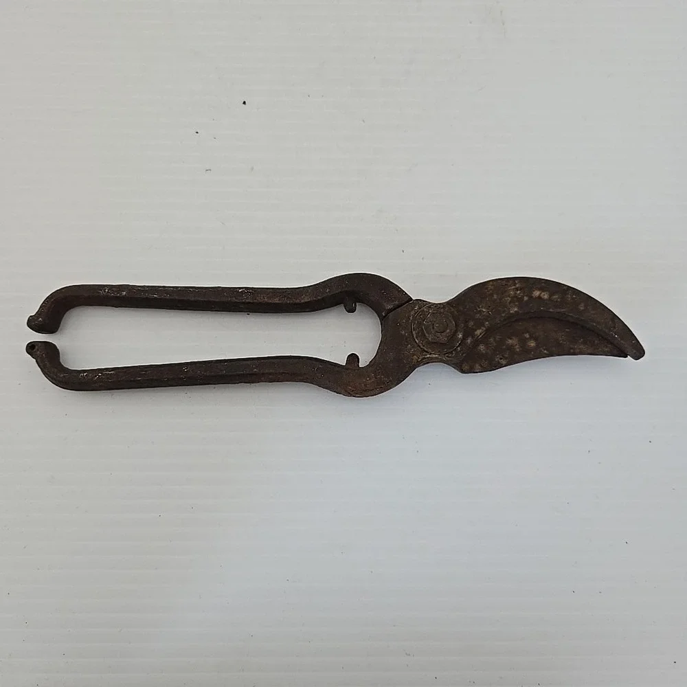 Vintage Pruning‎ Shears Snip Cutters